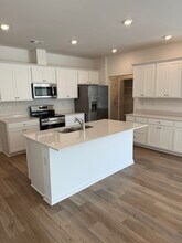 208 Overton Dr in Perry, GA - Foto de edificio - Building Photo