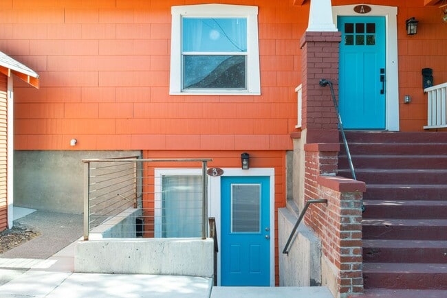 416 Roberts St in Reno, NV - Building Photo - Building Photo