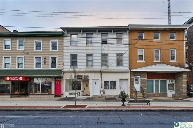 property at 423 Front St