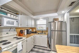 170 Turtle Lake Ct in Naples, FL - Foto de edificio - Building Photo