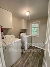195 Creekwood Dr in Athens, GA - Building Photo - Building Photo