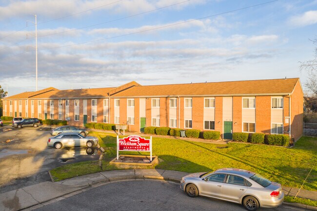 Wickham Square Apartments in Newport News, VA - Building Photo - Primary Photo