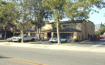 16459 Joy St in Lake Elsinore, CA - Foto de edificio - Building Photo