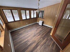 22 Overhill Rd in Warren, RI - Building Photo - Building Photo