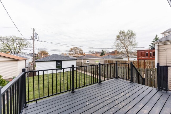 4129 N Oketo Ave in Norridge, IL - Foto de edificio - Building Photo