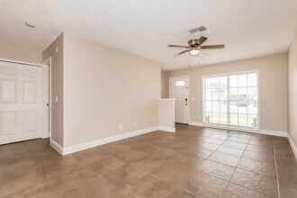 1919 Crown Park Dr in Valrico, FL - Building Photo - Building Photo