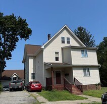 85 Oak Ave in Shelton, CT - Building Photo