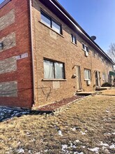 2035 171st St in Hazel Crest, IL - Foto de edificio - Building Photo