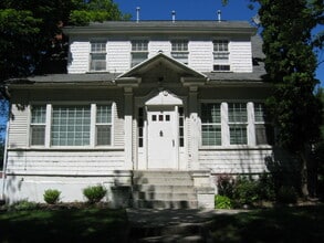 Slocum Apartments in Pullman, WA - Foto de edificio - Building Photo