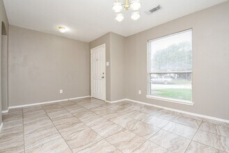 642 Kiley Dr in Houston, TX - Building Photo - Building Photo
