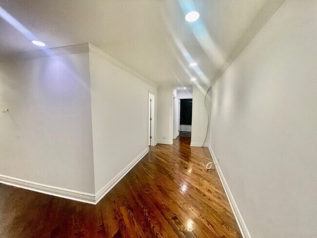 7306 N Winchester Ave in Chicago, IL - Building Photo - Building Photo