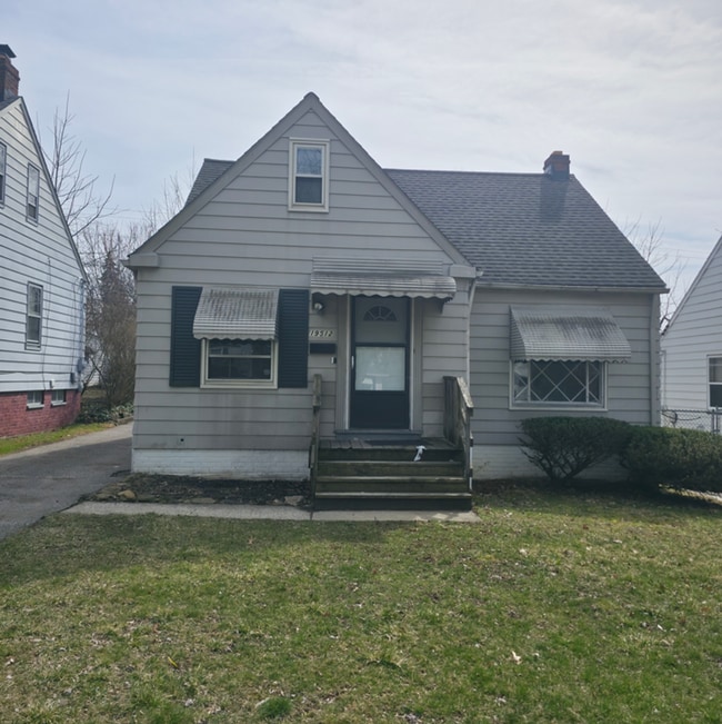 19512 Libby Rd in Maple Heights, OH - Building Photo - Building Photo