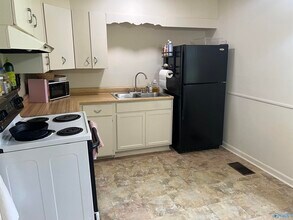 3207 Tucker Dr NW in Huntsville, AL - Building Photo - Building Photo