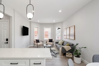 35 Sagamore Ave in Chelsea, MA - Building Photo - Building Photo