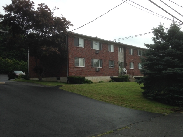 26 Judith Ln in Waterbury, CT - Building Photo - Building Photo