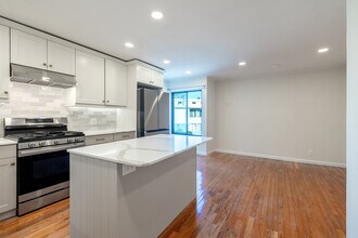 20 Lawson Ln in Ridgefield, CT - Building Photo - Building Photo