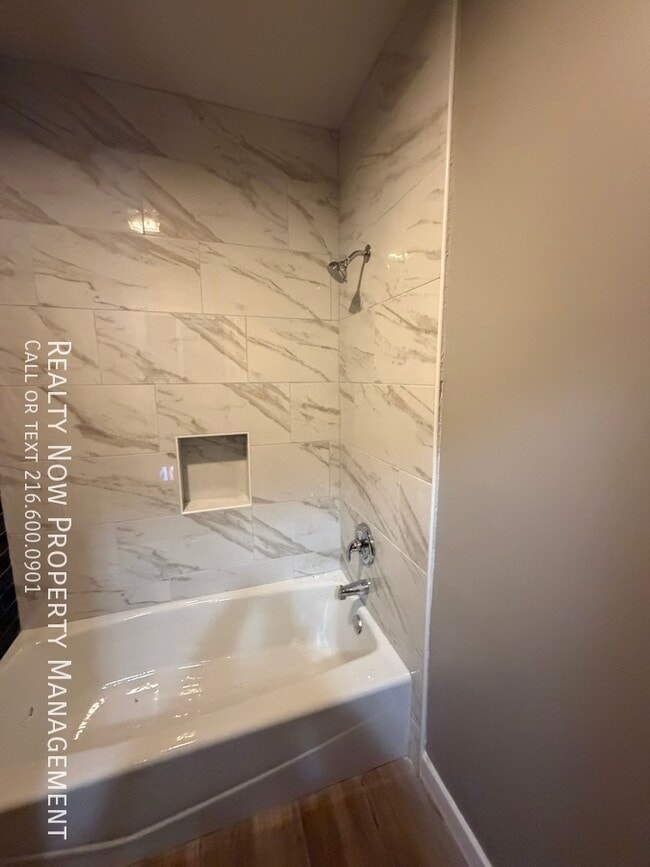 1315 W 93rd St in Cleveland, OH - Building Photo - Building Photo