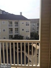 4560 Strutfield Ln in Alexandria, VA - Building Photo - Building Photo