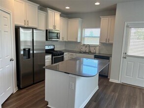 113 Munk Ln in Leander, TX - Building Photo - Building Photo