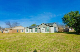 1712 Rocky Pl Ct in Dallas, TX - Building Photo - Building Photo