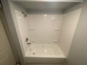 624 Grant St in Danville, IL - Building Photo - Building Photo