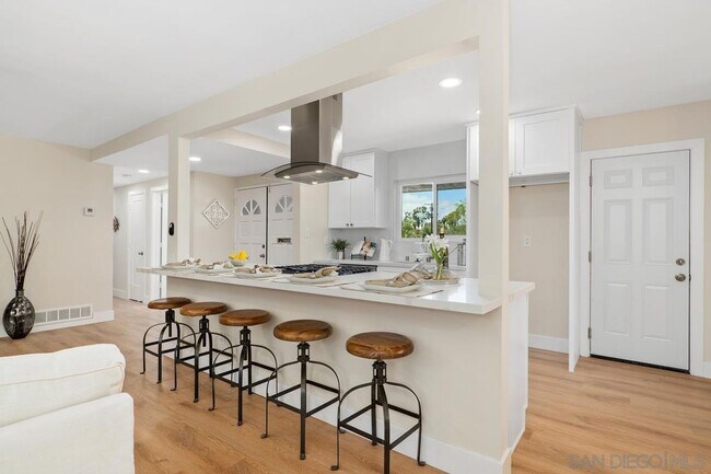 5051 Lenore Dr in San Diego, CA - Building Photo - Building Photo