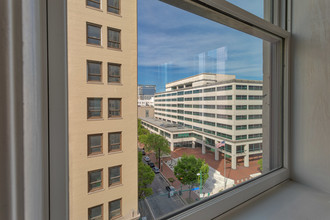 Savoy Apartments in Norfolk, VA - Foto de edificio - Building Photo