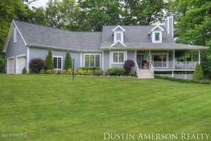 7799 Abby Ln SE in Caledonia, MI - Building Photo