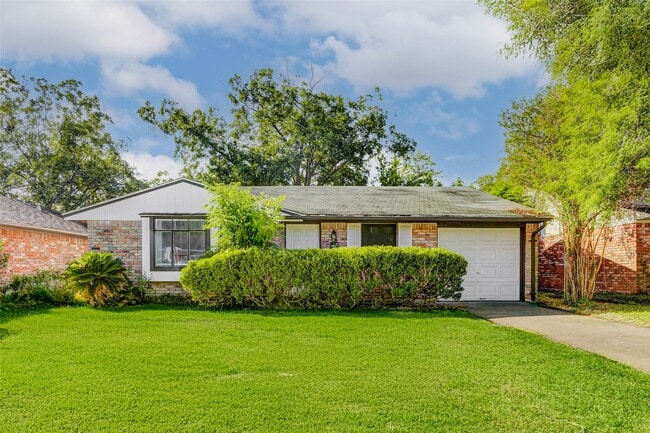 3715 Heatherbloom Dr