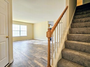 40 Sandstone Ct in Lititz, PA - Foto de edificio - Building Photo