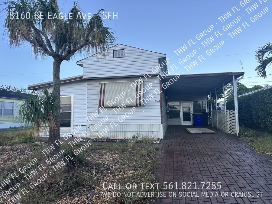 8160 SE Eagle Ave in Hobe Sound, FL - Building Photo