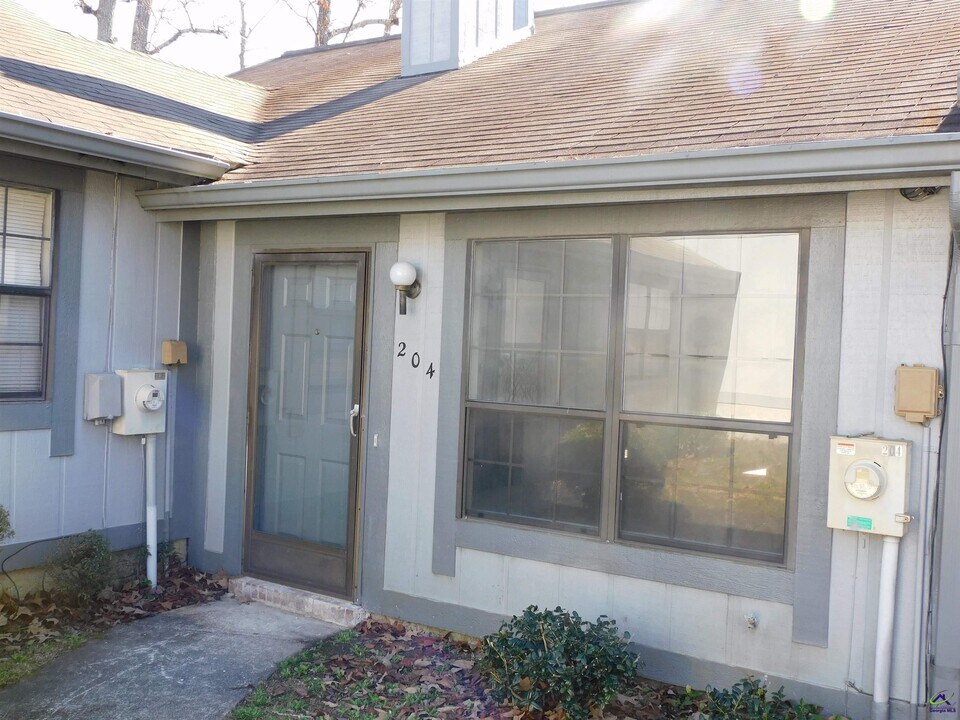 204 Tallulah Trail in Warner Robins, GA - Building Photo