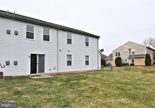 592 Wrensong Rd in Yardley, PA - Building Photo - Building Photo