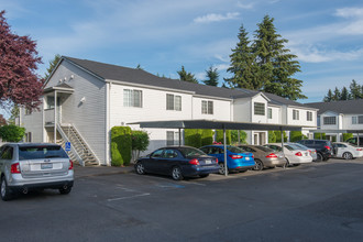 Regency Court in Vancouver, WA - Building Photo - Building Photo