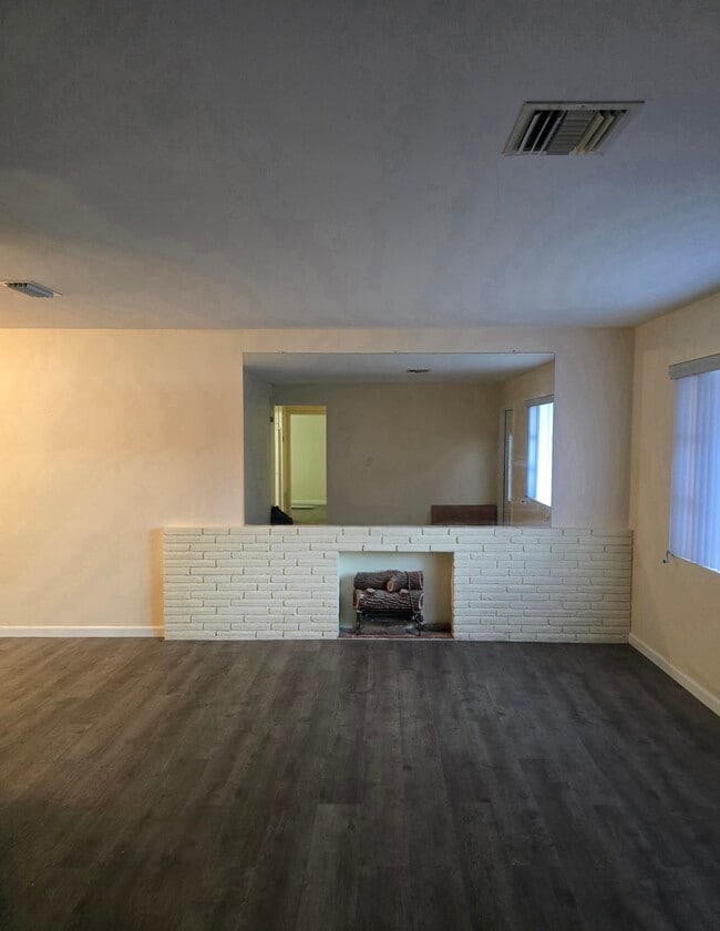 336 Greenbriar Dr in West Palm Beach, FL - Building Photo - Building Photo