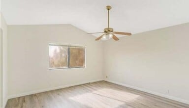 1141 Vía Antibes in Redlands, CA - Foto de edificio - Building Photo