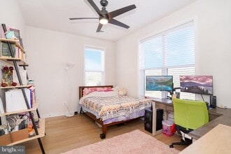 14301 Beckett Glen Cir in Chantilly, VA - Building Photo - Building Photo