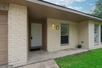 9919 Overview Dr in Sugar Land, TX - Building Photo - Building Photo