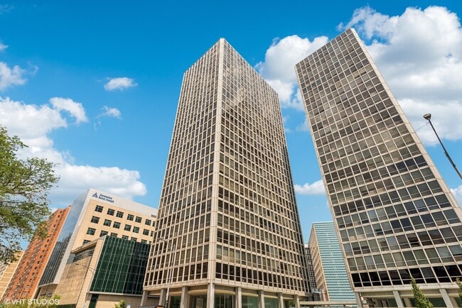 property at 340 W Diversey Pkwy