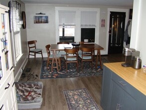 13 Back River Rd in Bedford, NH - Building Photo - Building Photo