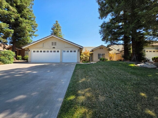 property at 5111 W Monte Vista Ave