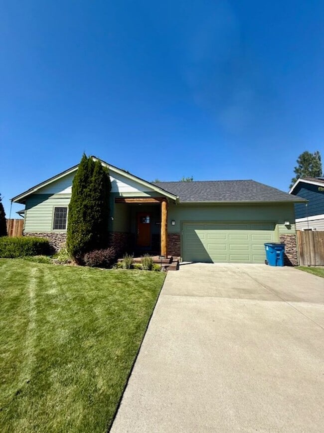 property at 63449 Ledgestone Ct