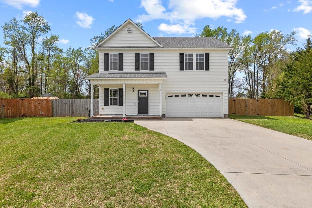 132 Azalea Plantation Blvd in Maysville, NC - Building Photo