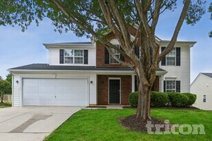 8605 Appledale Dr in Charlotte, NC - Building Photo