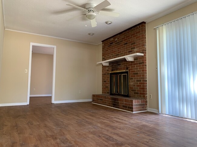 property at 814 Robin Hood Trail