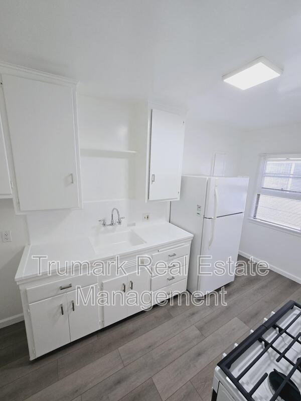 property at 106.5 E Randolph St