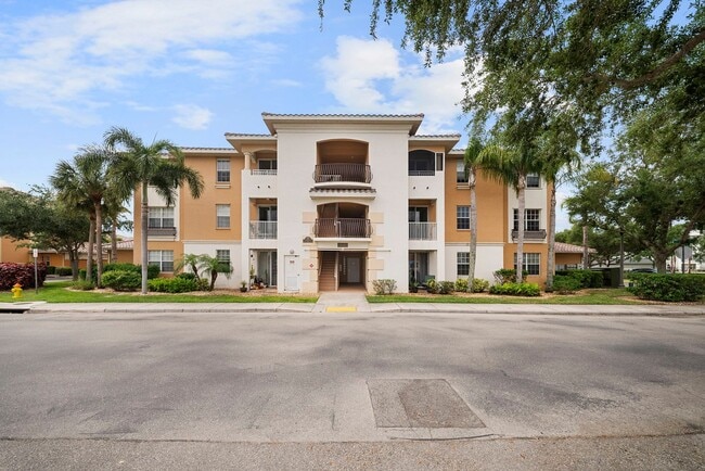 property at 3940 Pomodoro Cir