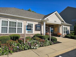 Emerald Pointe Townhomes in Harrisburg, PA - Building Photo - Building Photo