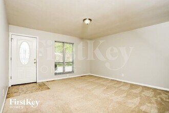 12840 Verwood Dr in Florissant, MO - Building Photo - Building Photo