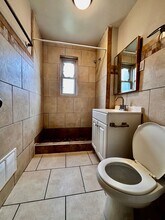 231 E Xenia Dr in Fairborn, OH - Foto de edificio - Building Photo